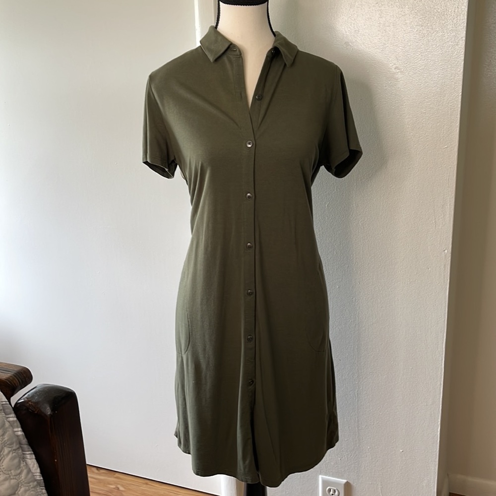 J. Jill Medium Petite Green Button Front Dress Side Pockets Pleated Back Panel